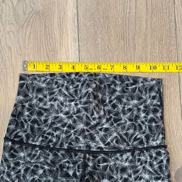 Lululemon Wunder Under High Waist Leggings - Picture 10 of 13